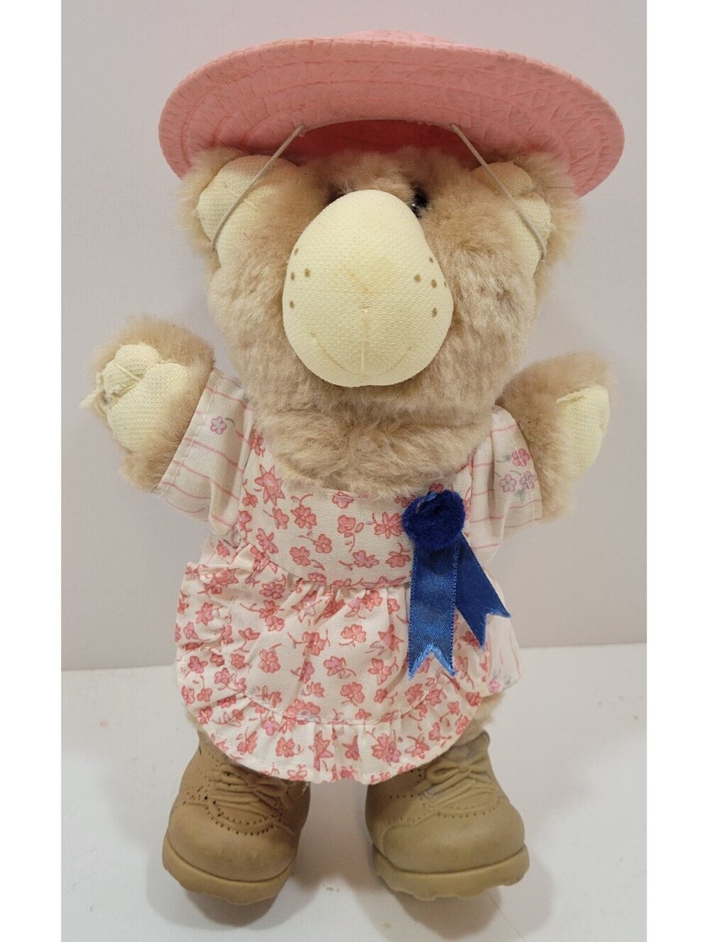 Vintage Wendy's 7" Furskins Bear - Hattie with Hat